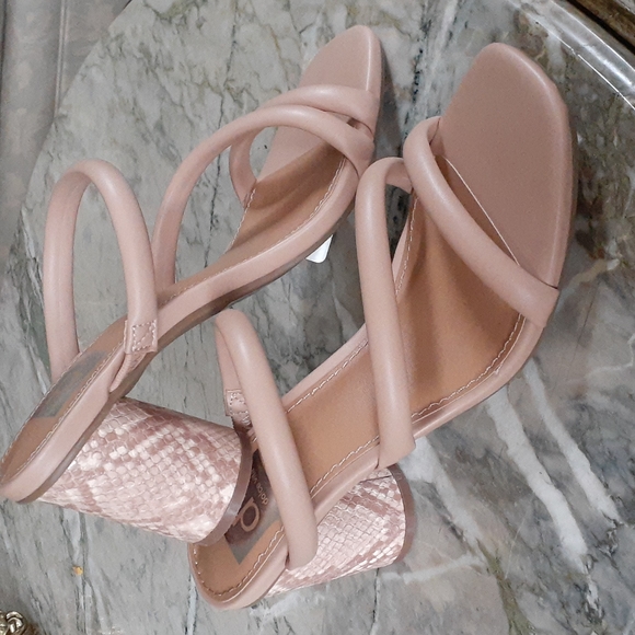 Dolce Vita shoes